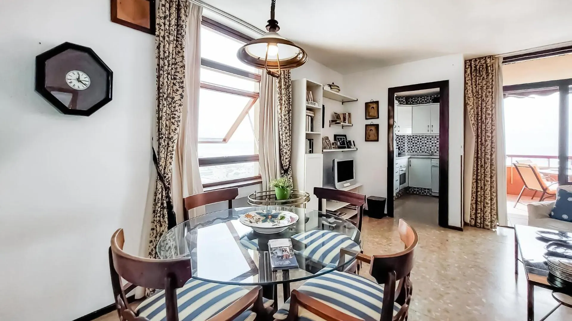 Stunning Apartment In Torremolinos With Kitchen 西班牙